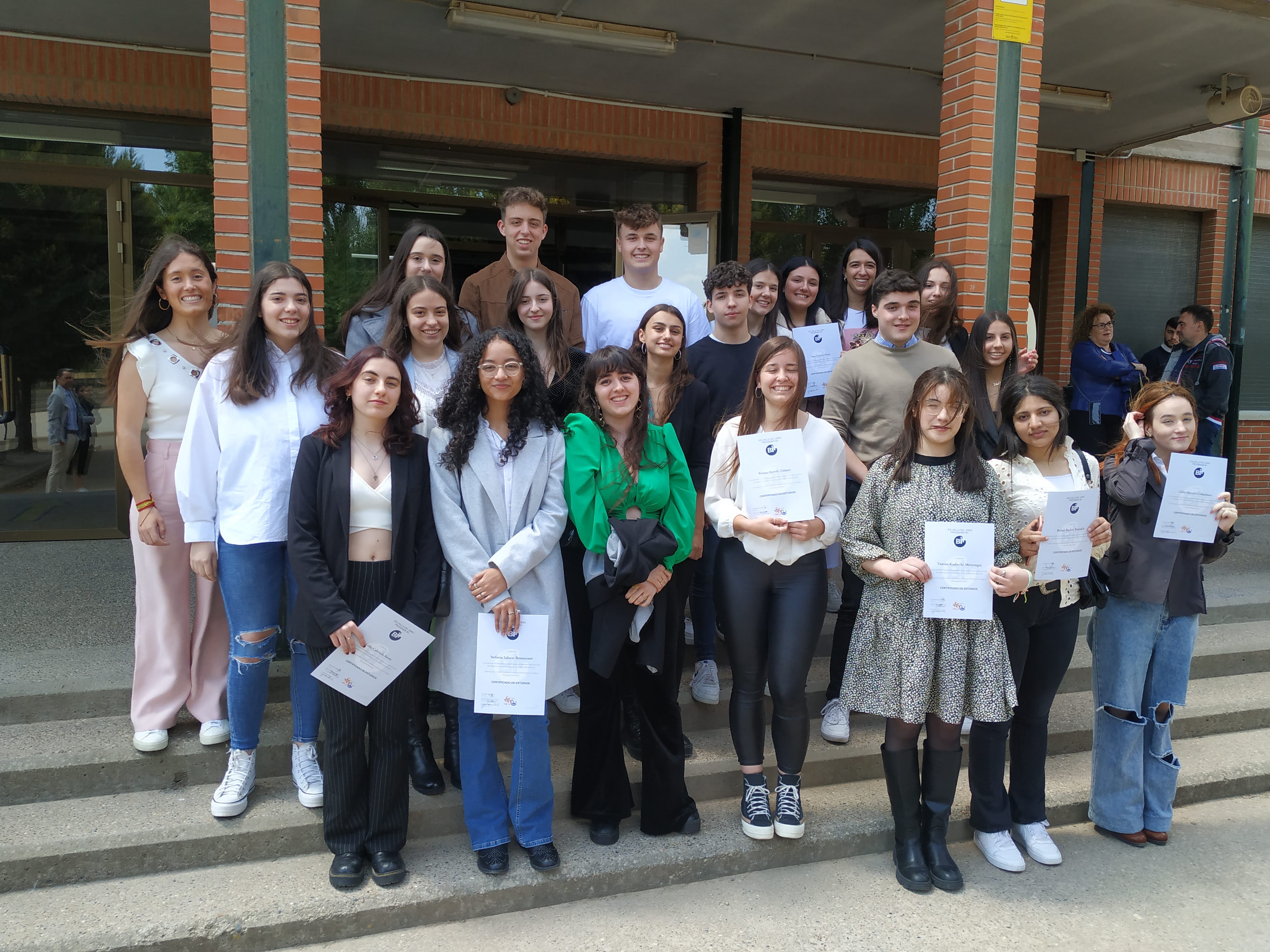 Graduación del alumnado de Bachillerato de investigación del IES Valle del Ebro