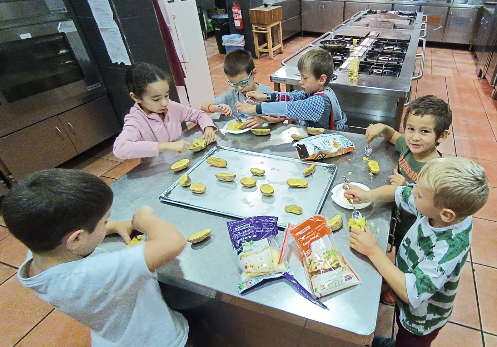 Día de la Patata en la escuela de Lakuntza