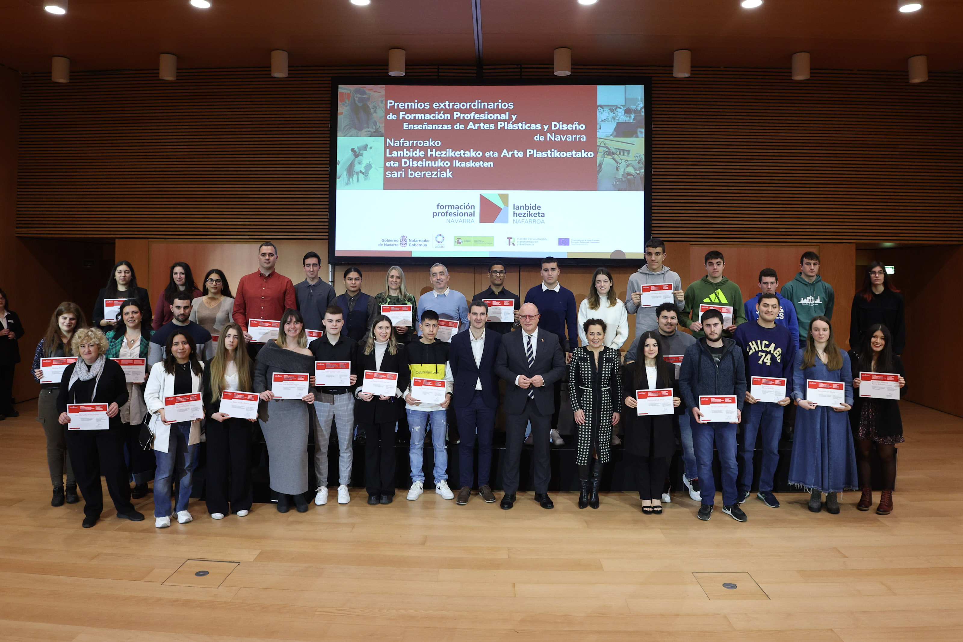 El Departamento de Educación entrega a 35 estudiantes de Navarra los Premios Extraordinarios de FP y Enseñanzas Profesionales de Artes Plásticas y Diseño del curso 22/23