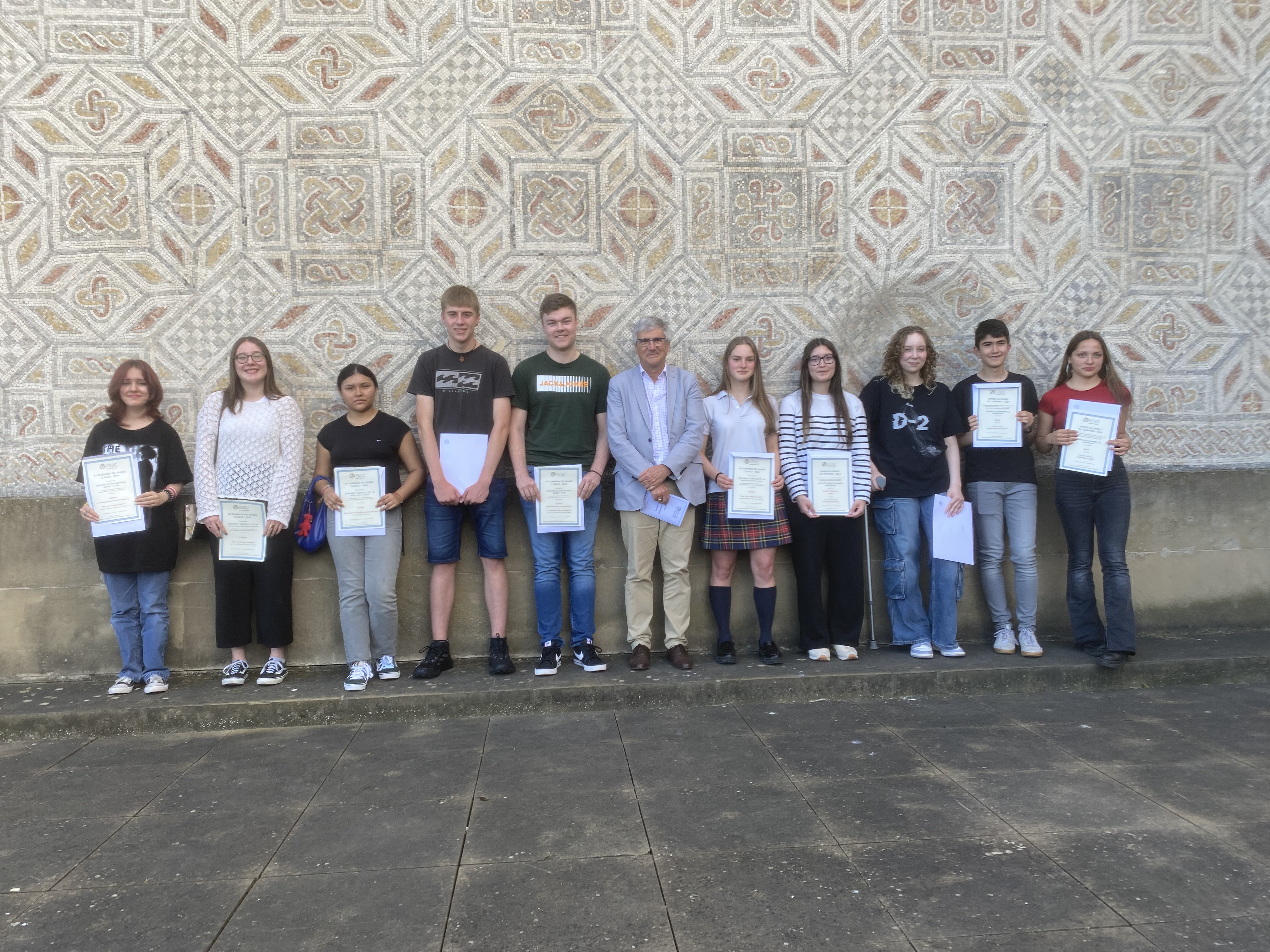 Entrega de premios de la XII Olimpiada del Mundo Clásico de Navarra.