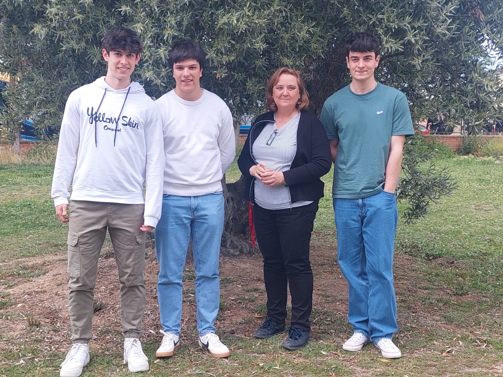 Mención extraordinaria a tres estudiantes del IES Valle del Ebro en la XVIII Edición del Concurso Nacional 