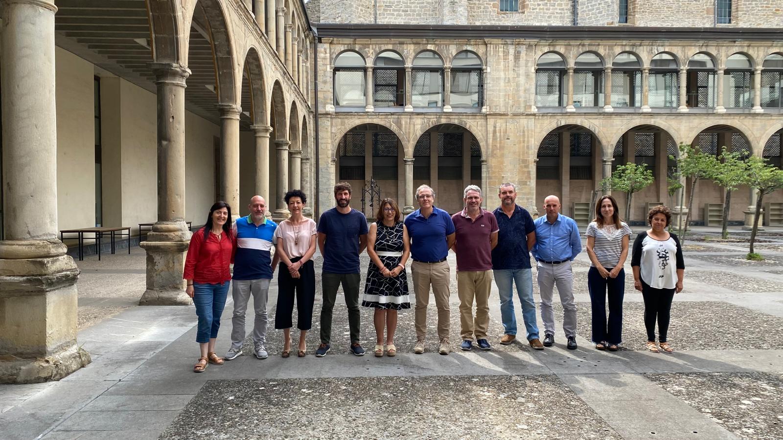 Representantes de Cualificaciones Profesionales de Canarias visitan el Departamento de Educación para compartir experiencias