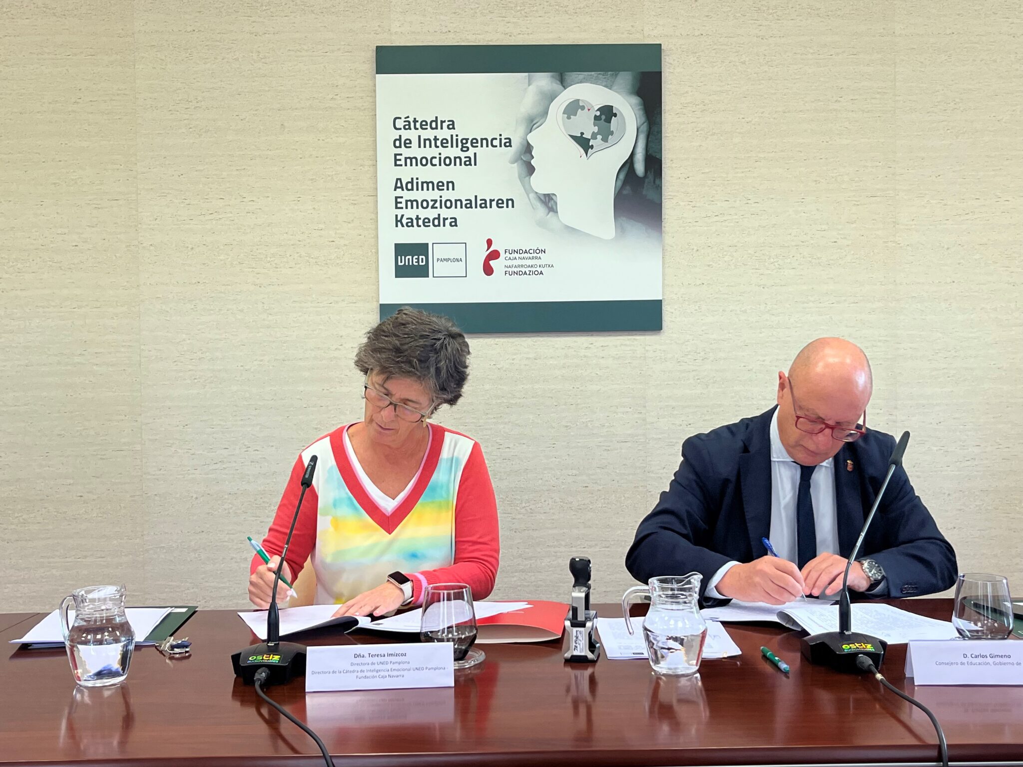 El Departamento de Educación y UNED Pamplona firman un convenio para la formación en inteligencia emocional del profesorado y alumnado