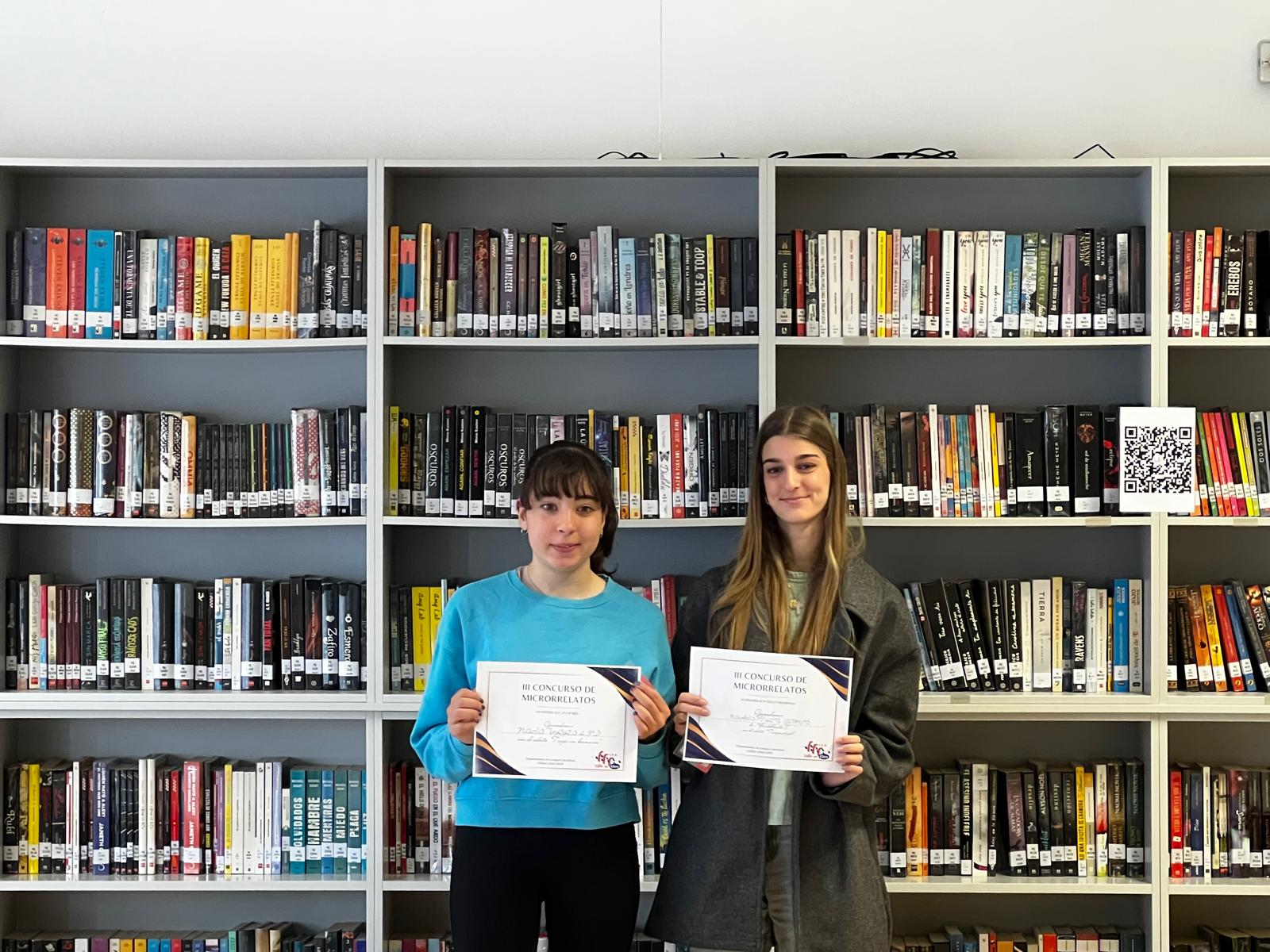 Entrega de premios literarios en el IES Valle del Ebro dentro su semana literaria