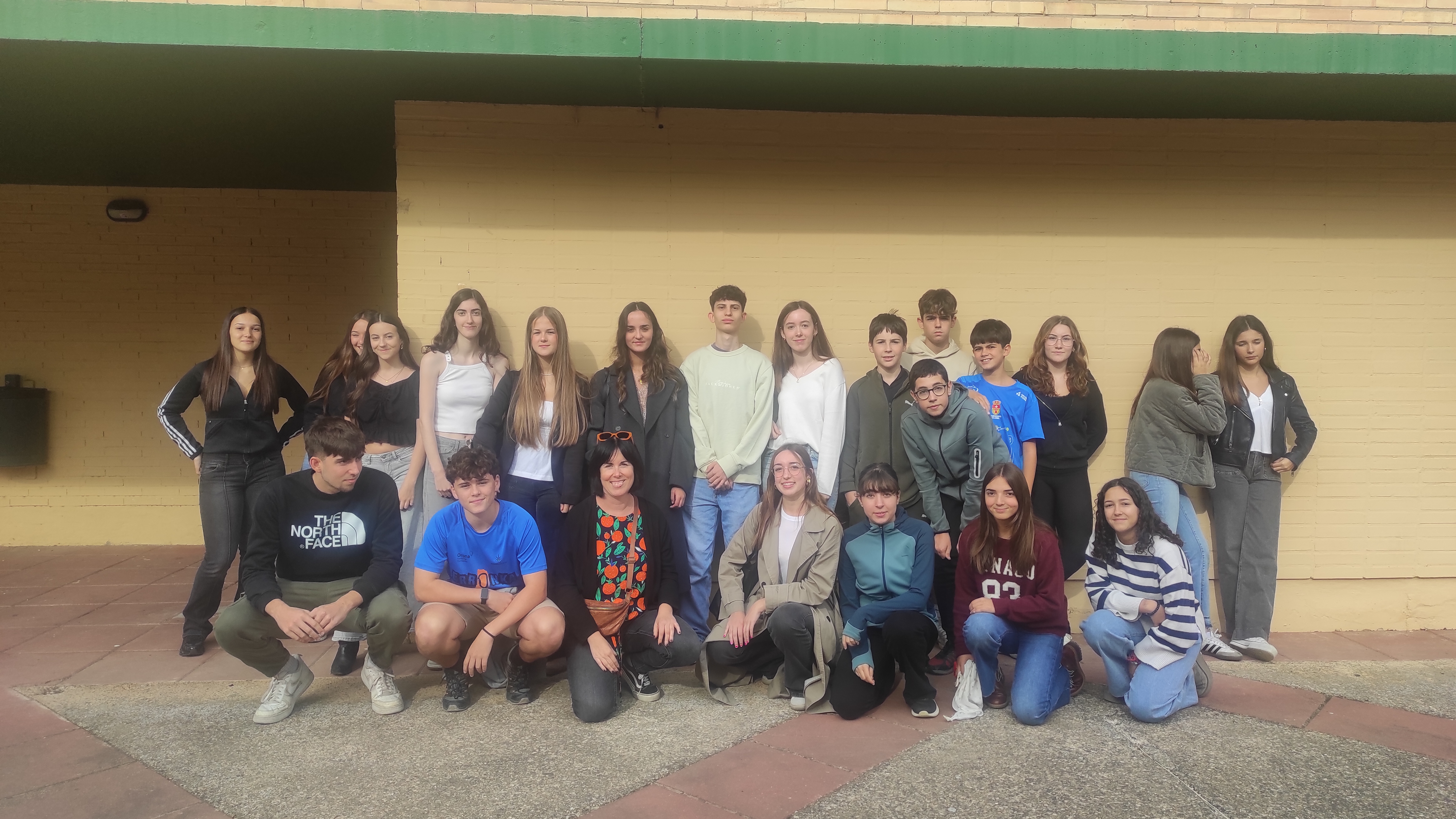 Alumnado del IES Valle del Ebro asiste al musical de la Ikastola Jaso