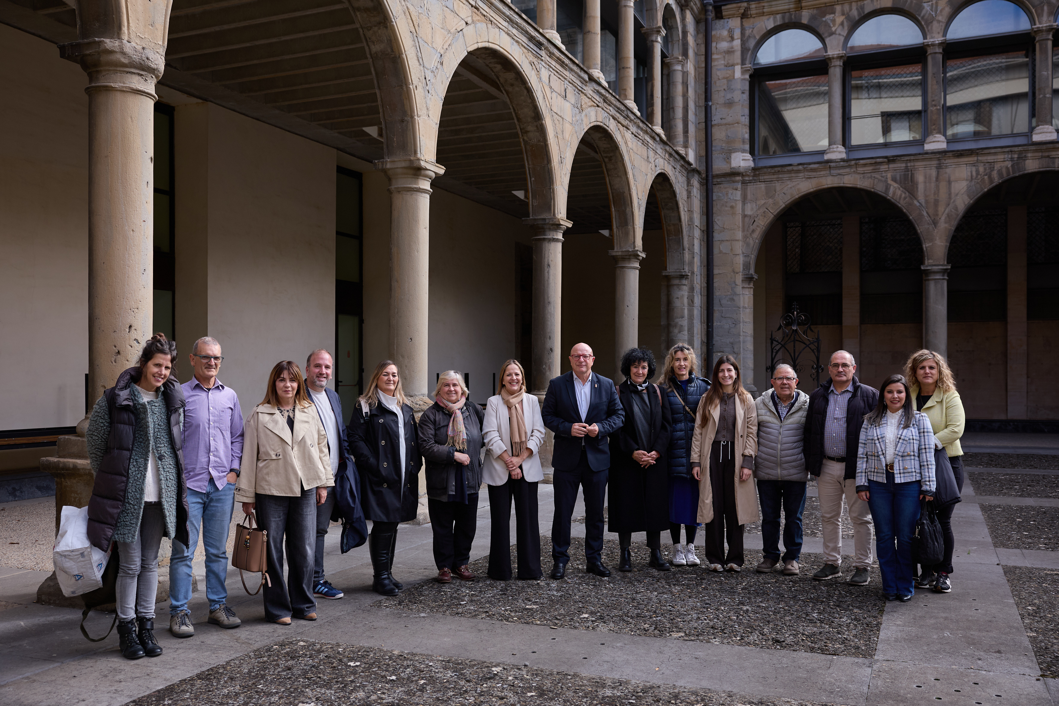 Educación y 46 ayuntamientos y entidades sociales renuevan el convenio “Tiempo Fuera” para la atención socioformativa de alumnado con dificultades de convivencia