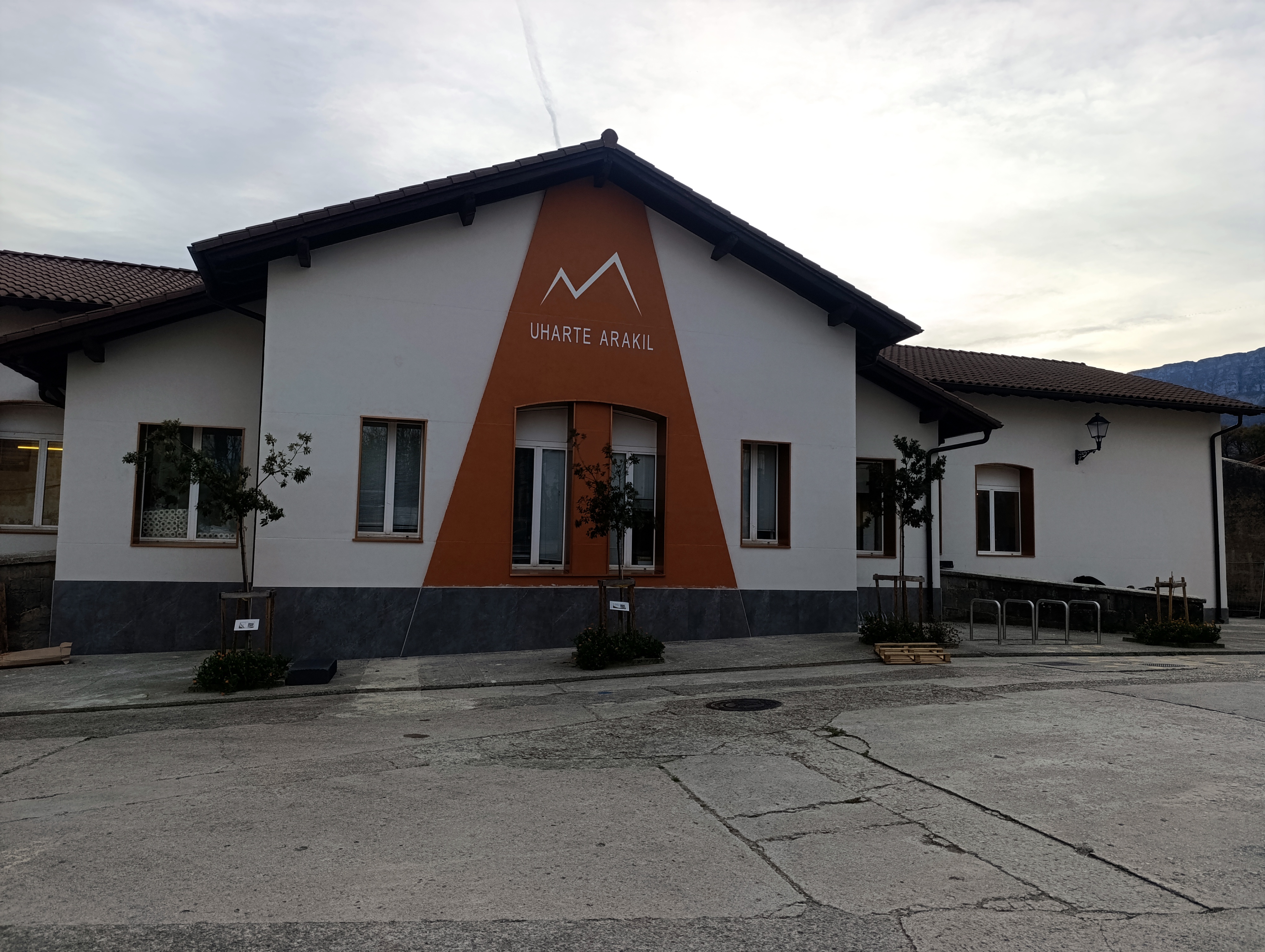 Las escuelas rurales de Lakuntza y Uharte Arakil renuevan sus fachadas y apuestan por la eficiencia energética