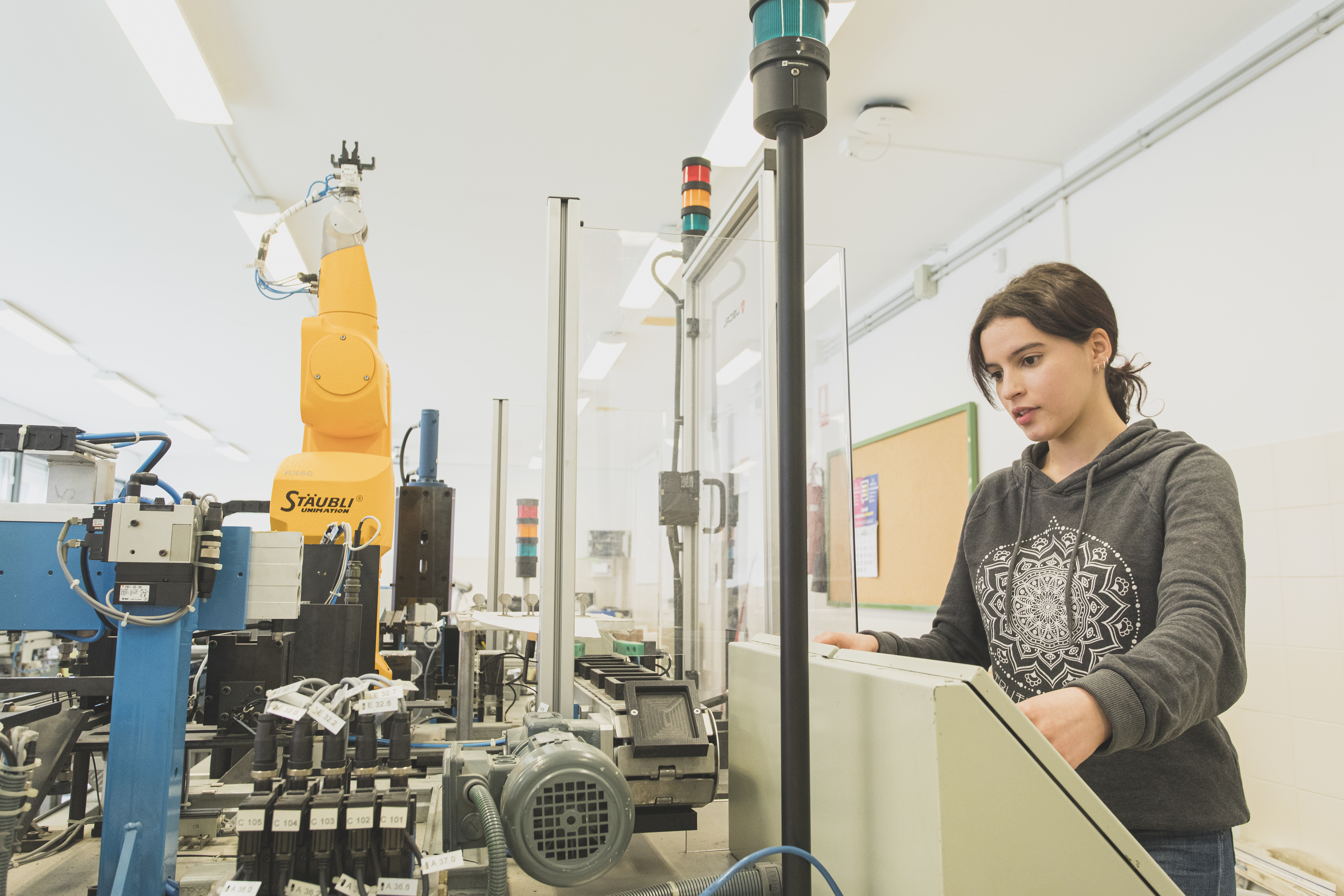 Cada grupo de FP Dual contará con una hora lectiva de tutoría dual a partir del curso 2026-2027