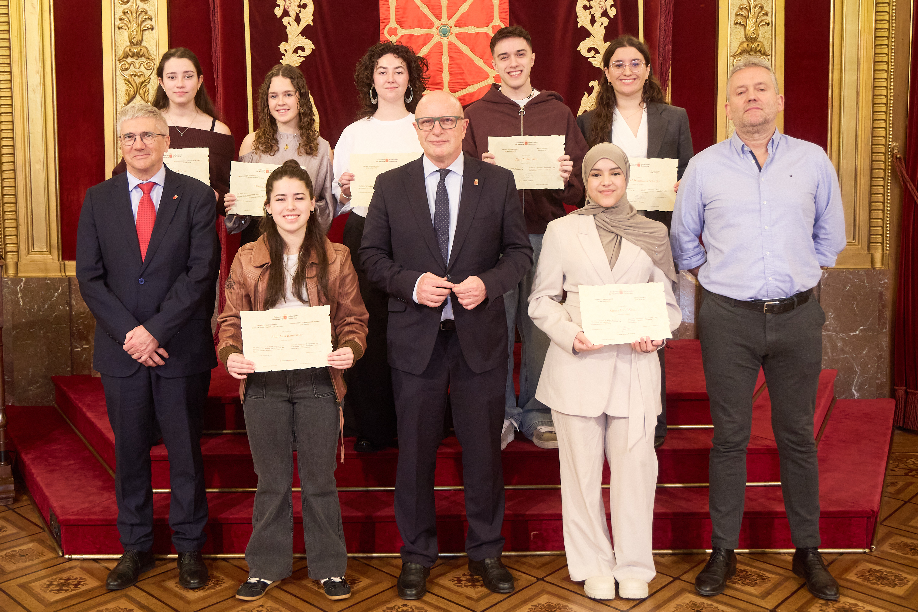 Gimeno afirma que el alumnado de ESO y Bachiller premiado hoy es “un claro ejemplo” del éxito de la educación como servicio público mejor valorado por la ciudadanía navarra