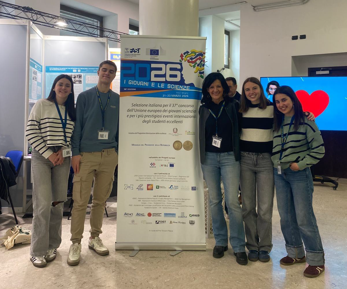 Estudiantes del IES Biurdana de Pamplona presentan en Milán un proyecto sobre el bienestar de las personas mayores